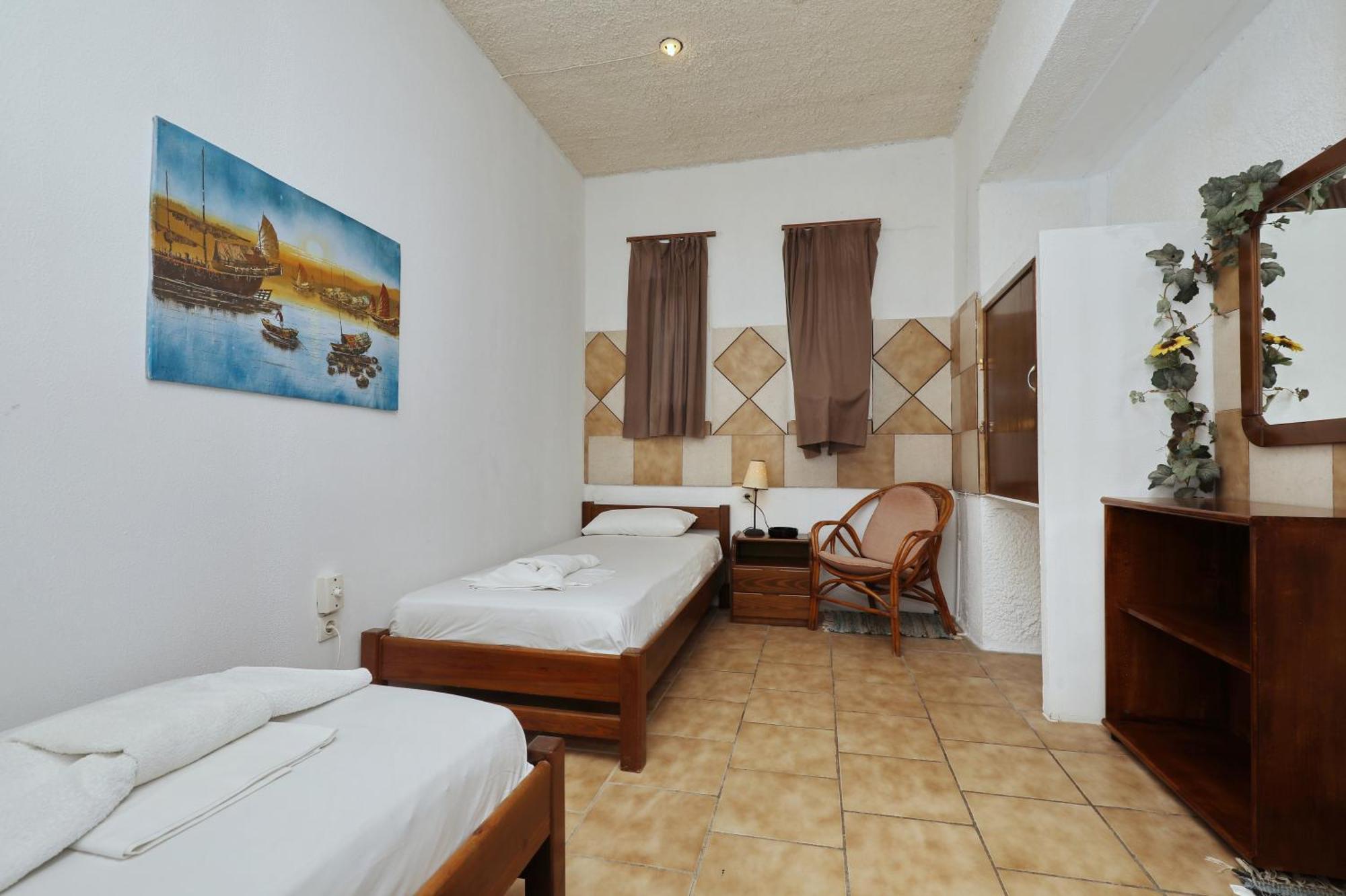 Mamma Mia Hotel สโกเปลอสทาวน์ ภายนอก รูปภาพ