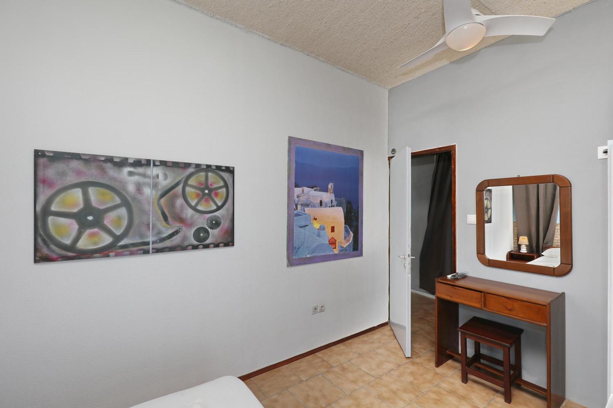 Mamma Mia Hotel สโกเปลอสทาวน์ ภายนอก รูปภาพ