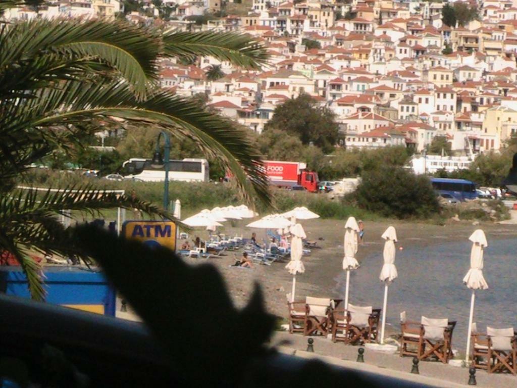 Mamma Mia Hotel สโกเปลอสทาวน์ ภายนอก รูปภาพ